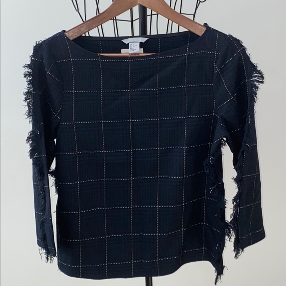 H & M shirt size 4